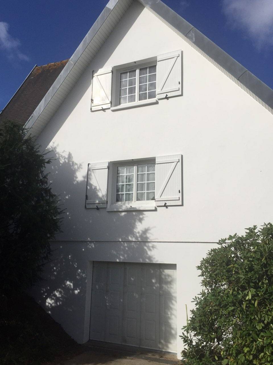 Réaliser la mise en peinture de sa façade par un professionnel proche Epouville 76