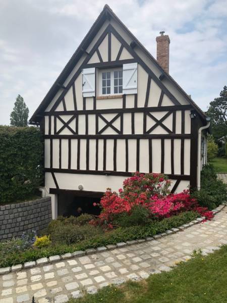 Réaliser le ravalement de sa maison par un professionnel proche Le Havre 76